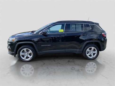 Used 2023 Jeep Compass Latitude w/ Convenience Group image 2