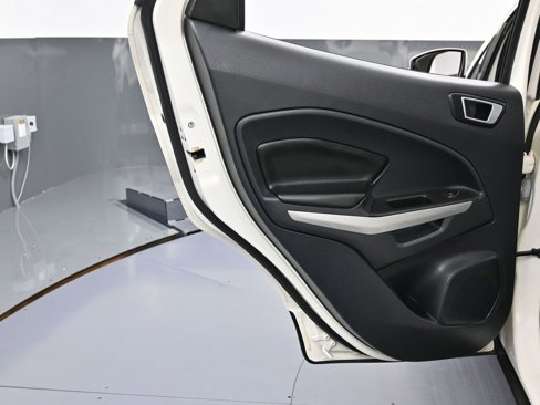 Used 2020 Ford EcoSport Titanium image 40