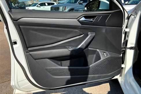 Used 2024 Volkswagen Jetta S image 19