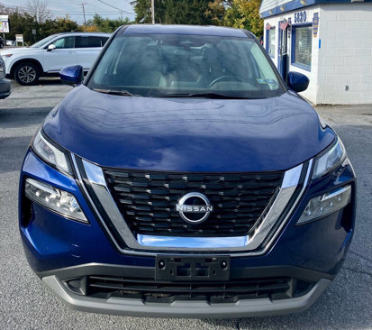 Used 2023 Nissan Rogue SV image 5