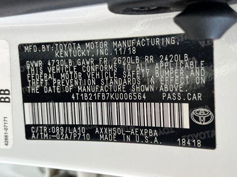 Used 2019 Toyota Avalon Limited image 35