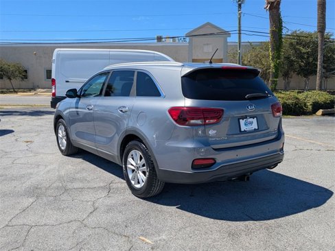 Used 2020 Kia Sorento LX w/ LX I4 Convenience Package image 8