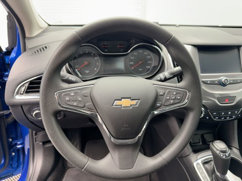 Used 2017 Chevrolet Cruze LT w/ Convenience Package image 15