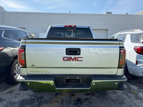 Used 2017 GMC Sierra 1500 SLT image 3