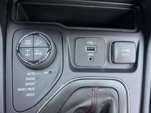 Certified 2022 Jeep Cherokee Trailhawk w/ Comfort/Convenience Group image 30