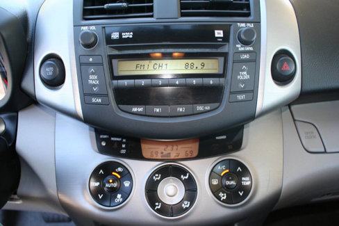 Used 2008 Toyota RAV4 Limited image 17