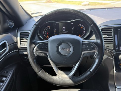 Used 2020 Jeep Grand Cherokee Limited image 42