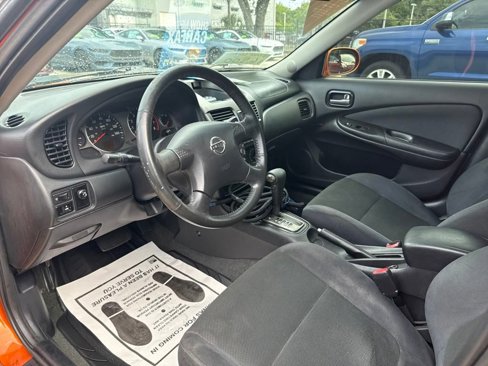 Used 2006 Nissan Sentra SE-R w/ (J01) Sunroof Pkg image 5
