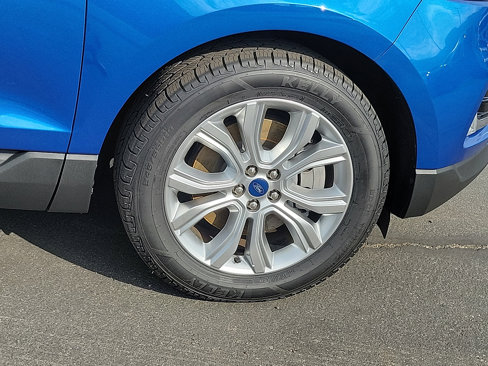 Used 2022 Ford Edge Titanium w/ Equipment Group 301A image 14
