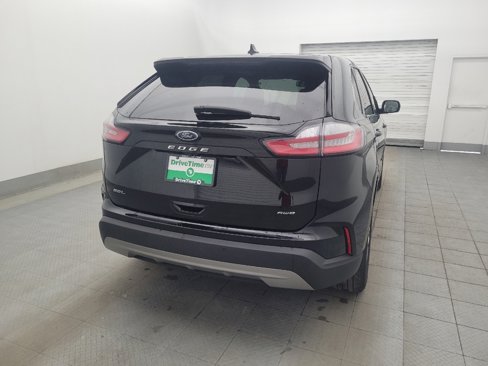 Used 2024 Ford Edge SEL image 7