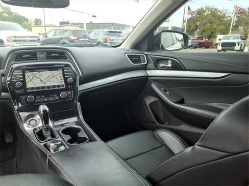 Used 2017 Nissan Maxima 3.5 SV image 16