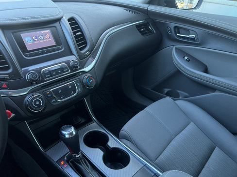 Used 2015 Chevrolet Impala LS image 25