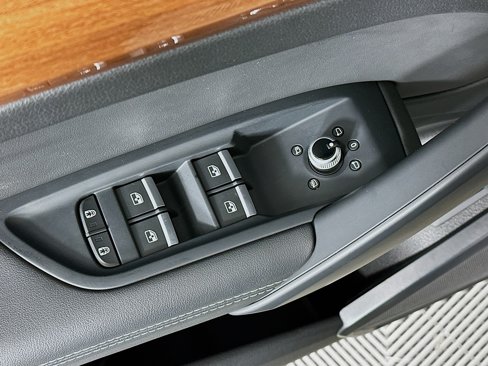 Used 2021 Audi Q5 Premium Plus w/ Premium Plus Package image 18
