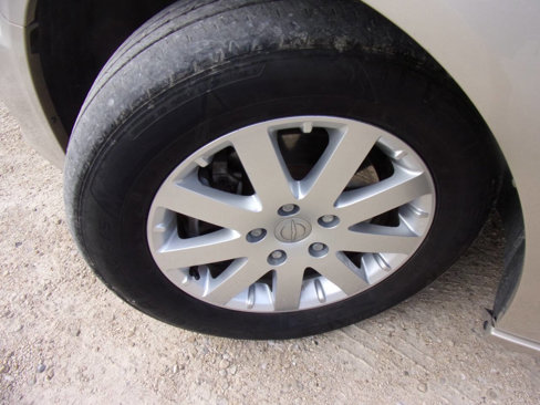 Used 2013 Chrysler Town & Country Touring image 6