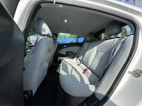 Used 2019 Chevrolet Cruze LS image 17