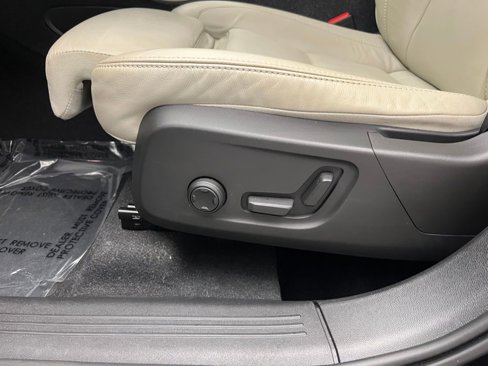 Used 2019 Porsche Macan image 20
