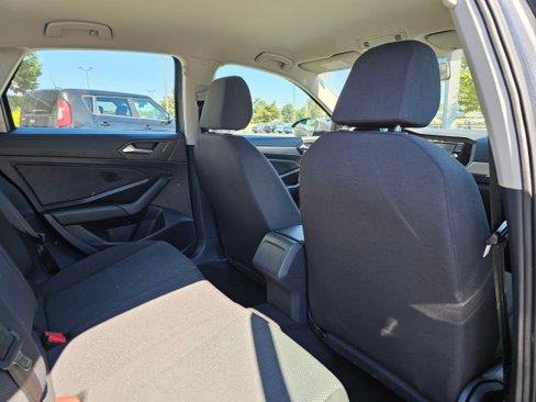 Used 2019 Volkswagen Jetta S w/ Driver Assistance Package image 17