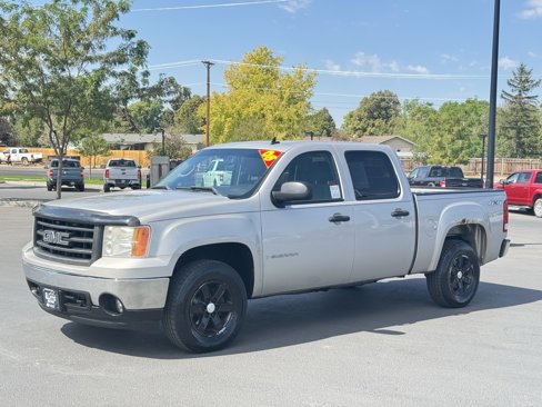 Used 2008 GMC Sierra 1500 SLE w/ Sierra NFL Edition image 12