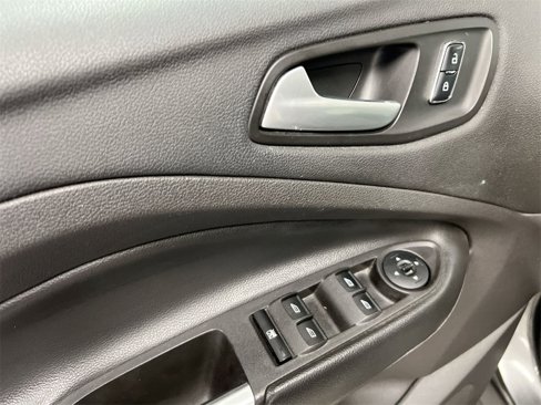 Used 2015 Ford Escape SE image 19