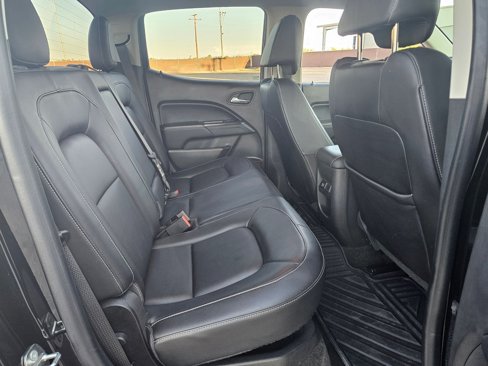 Used 2015 GMC Canyon SLT w/ Driver Alert Package image 17