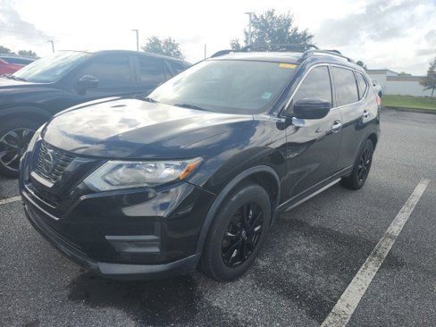 Used 2018 Nissan Rogue SV image 4