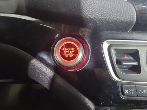 Used 2018 Honda Pilot Elite image 24