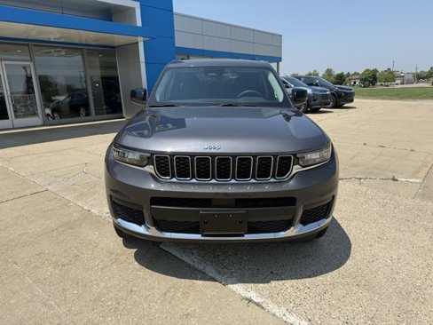 Used 2023 Jeep Grand Cherokee L Laredo image 8