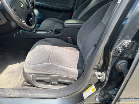 Used 2014 Chevrolet Impala LT w/ LT Sunroof Package image 16