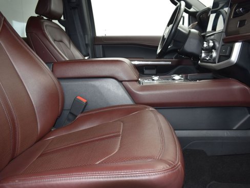 Used 2023 Ford Expedition Limited image 25