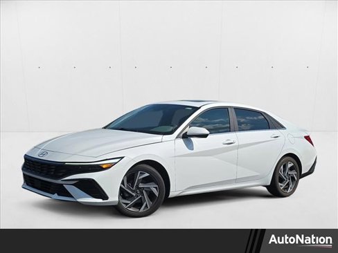 Used 2024 Hyundai Elantra SEL w/ Convenience Package image 1