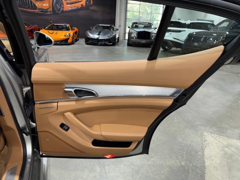 Used 2012 Porsche Panamera image 62