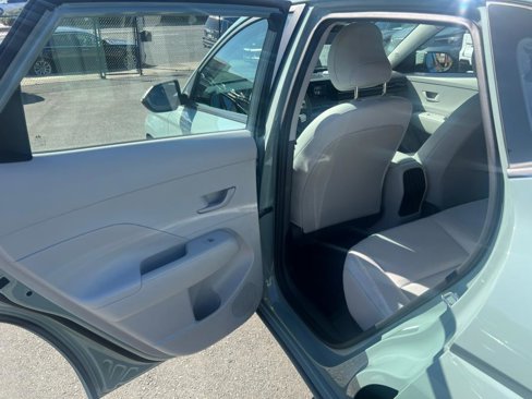 Used 2024 Hyundai Kona SE image 45