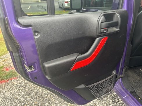 Used 2016 Jeep Wrangler Unlimited Sahara image 25