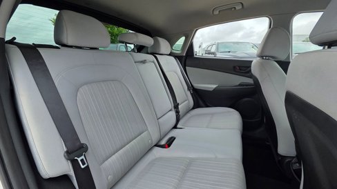 Used 2023 Hyundai Kona SEL image 15