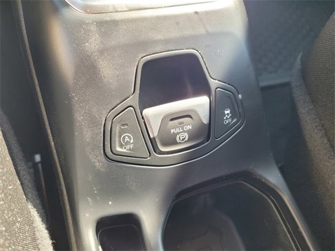 Certified 2023 Jeep Renegade Latitude image 22