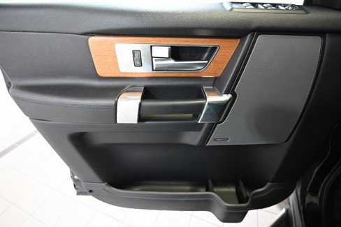 Used 2016 Land Rover LR4 HSE Silver Edition image 27