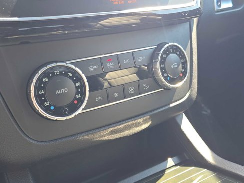 Used 2019 Mercedes-Benz GLS 450 4MATIC image 33