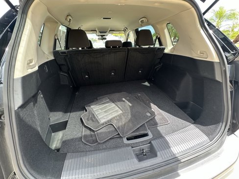 Used 2022 Nissan Rogue SV image 28