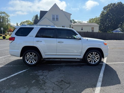 Used 2010 Toyota 4Runner SR5 image 2