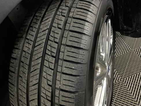Used 2017 Ford Escape SE image 38