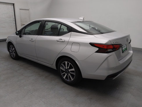 Used 2023 Nissan Versa SV image 5