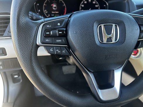 Used 2018 Honda Accord LX image 23