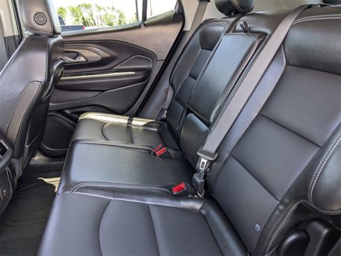 Used 2024 GMC Terrain SLT image 14