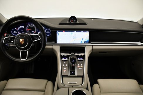 Certified 2018 Porsche Panamera 4S image 21