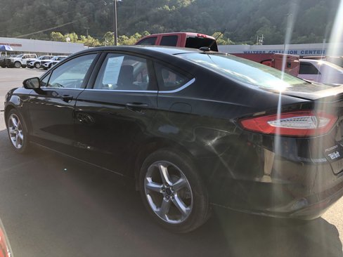 Used 2014 Ford Fusion SE image 4