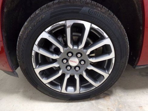 Used 2021 GMC Acadia Denali w/ Denali Technology Package image 32