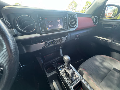 Used 2017 Toyota Tacoma SR5 image 41