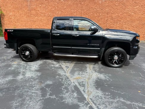 Used 2016 Chevrolet Silverado 1500 LTZ Z71 image 8