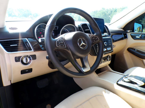 Used 2017 Mercedes-Benz GLE 350 w/ Premium 2 Package image 49