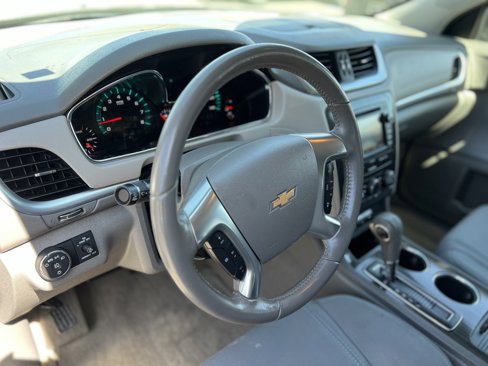 Used 2014 Chevrolet Traverse LT image 7